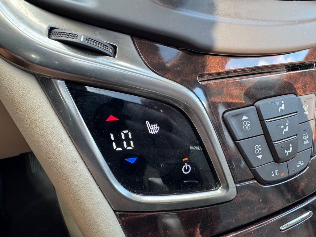 2015 Buick Lacrosse Image 21