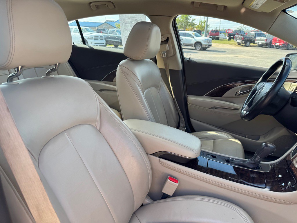 2015 Buick Lacrosse Image 26