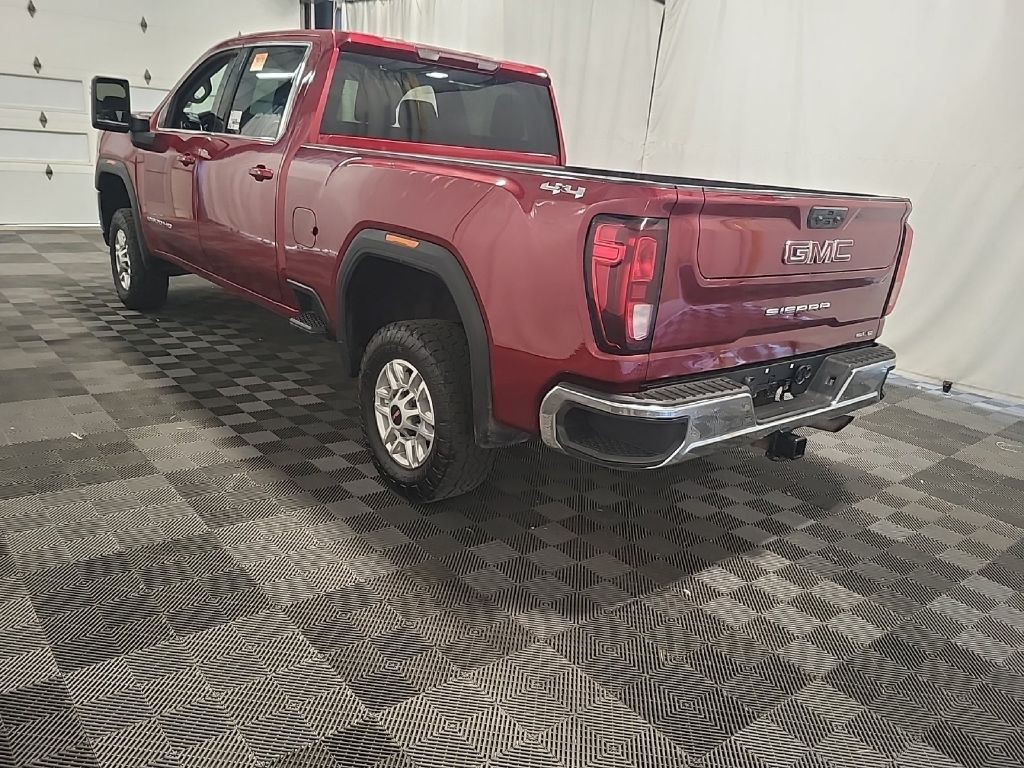 2022 GMC Sierra 2500 Image 2