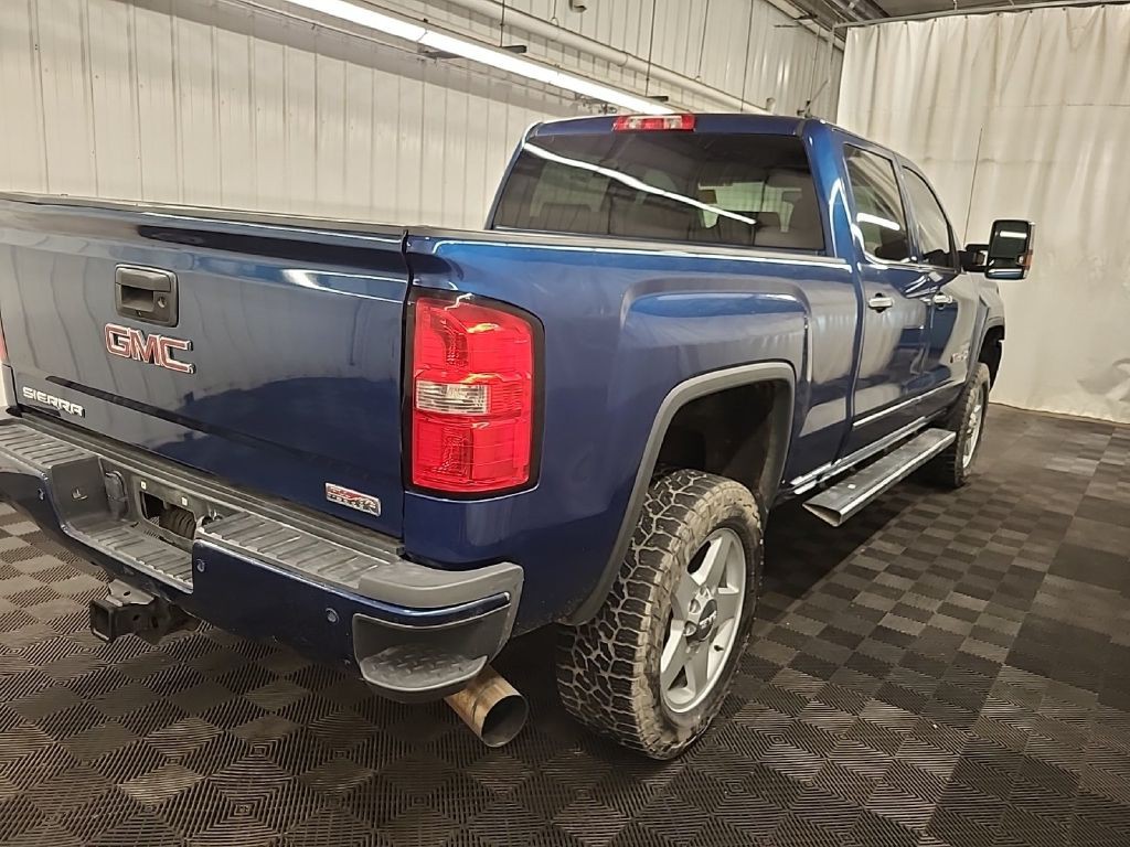 2015 GMC Sierra 2500 Image 3