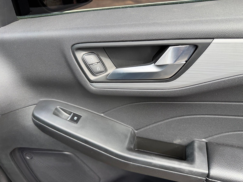 2023 Ford Escape Image 43
