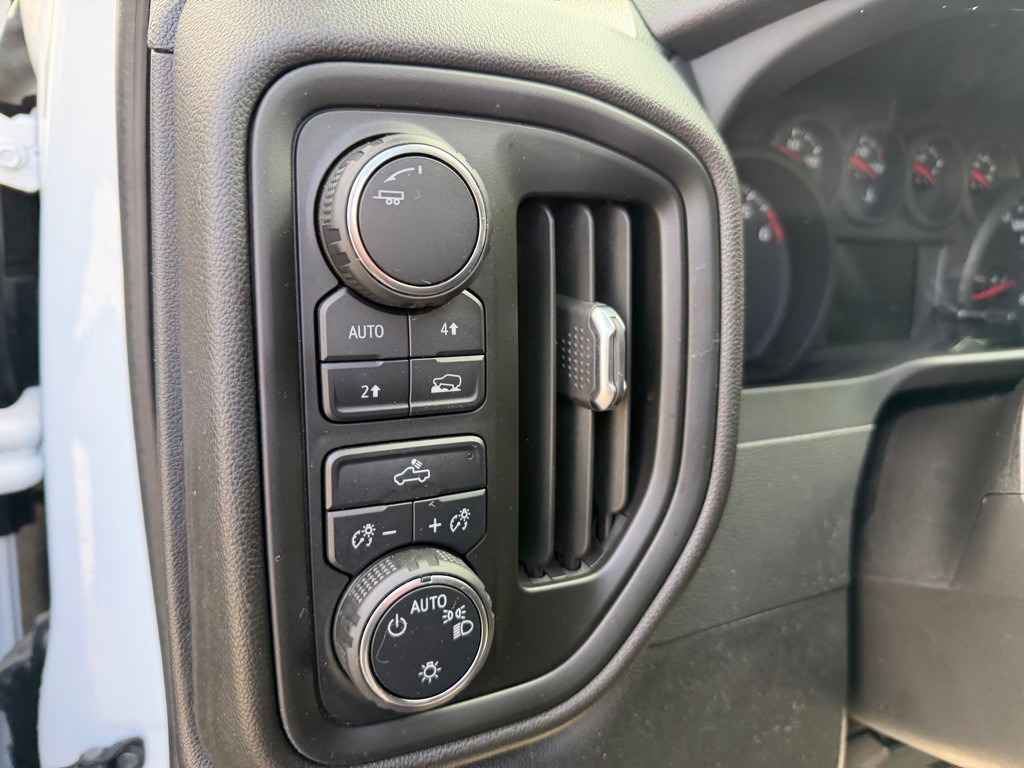 2024 Chevrolet Silverado 1500 Image 19