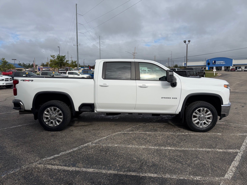 2021 Chevrolet Silverado 1500 Image 6