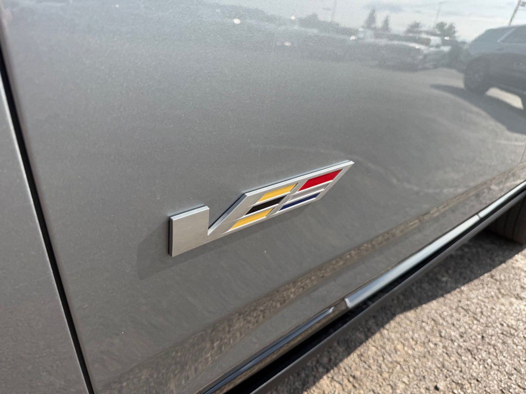 2023 Cadillac Escalade Image 9