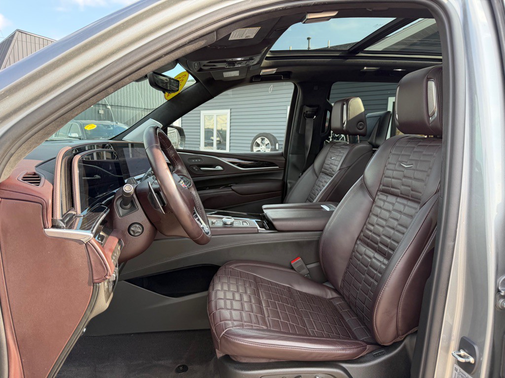 2023 Cadillac Escalade Image 11