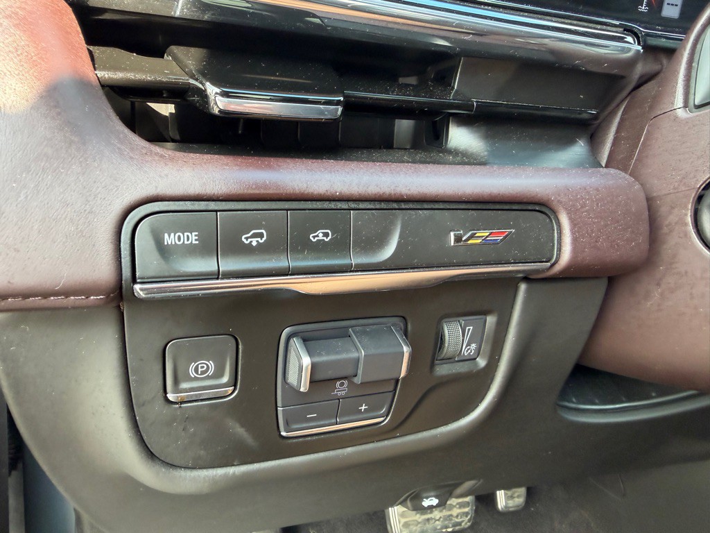 2023 Cadillac Escalade Image 15