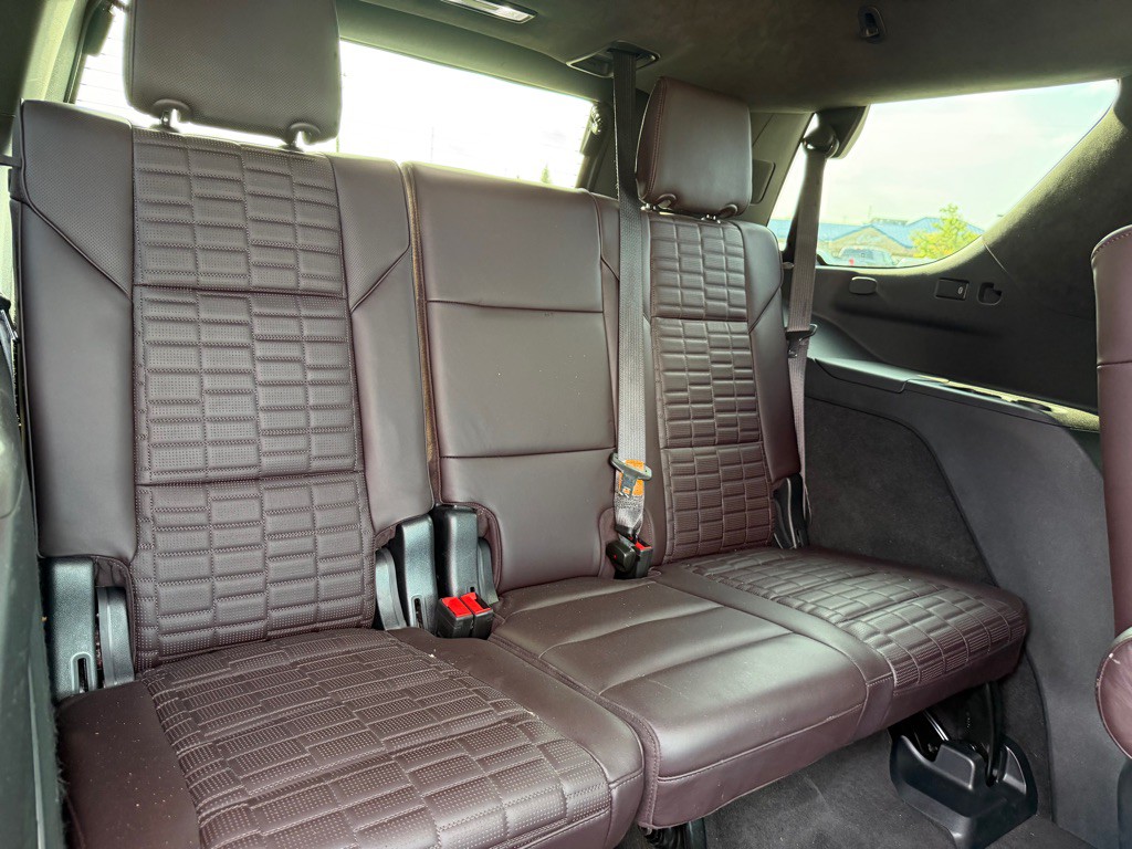 2023 Cadillac Escalade Image 40