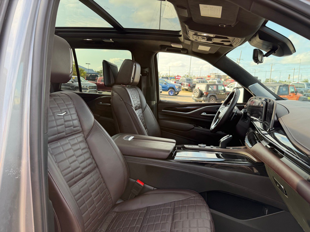 2023 Cadillac Escalade Image 41