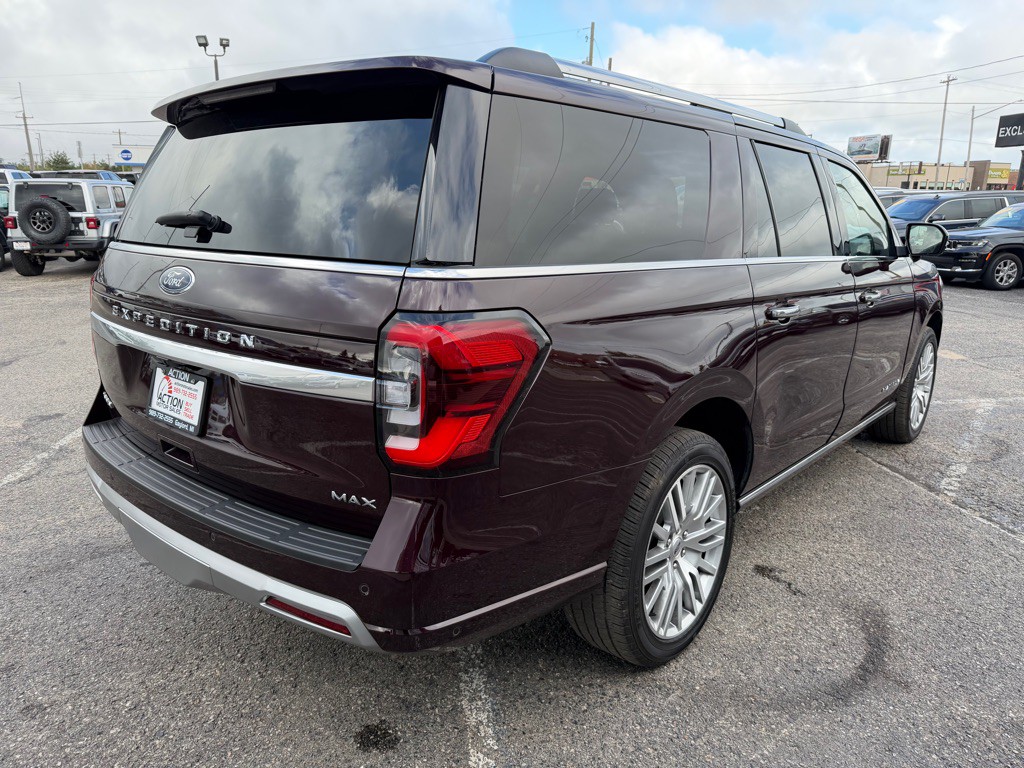 2024 Ford Expedition Image 5