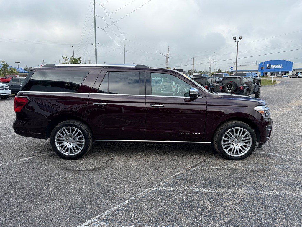 2024 Ford Expedition Image 6