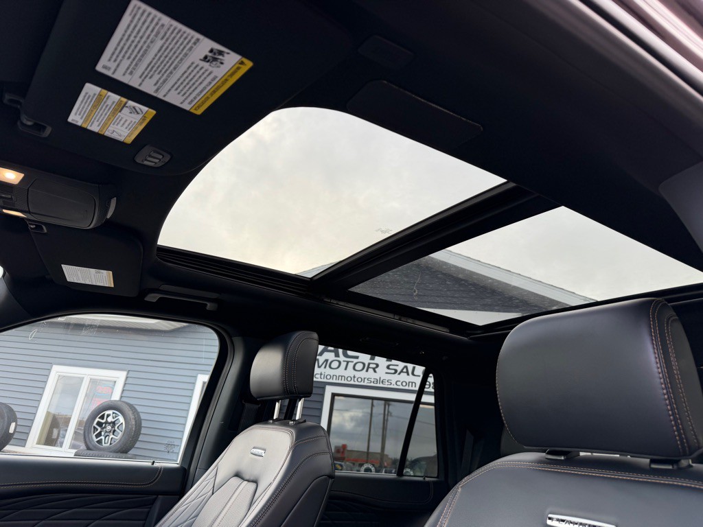 2024 Ford Expedition Image 14