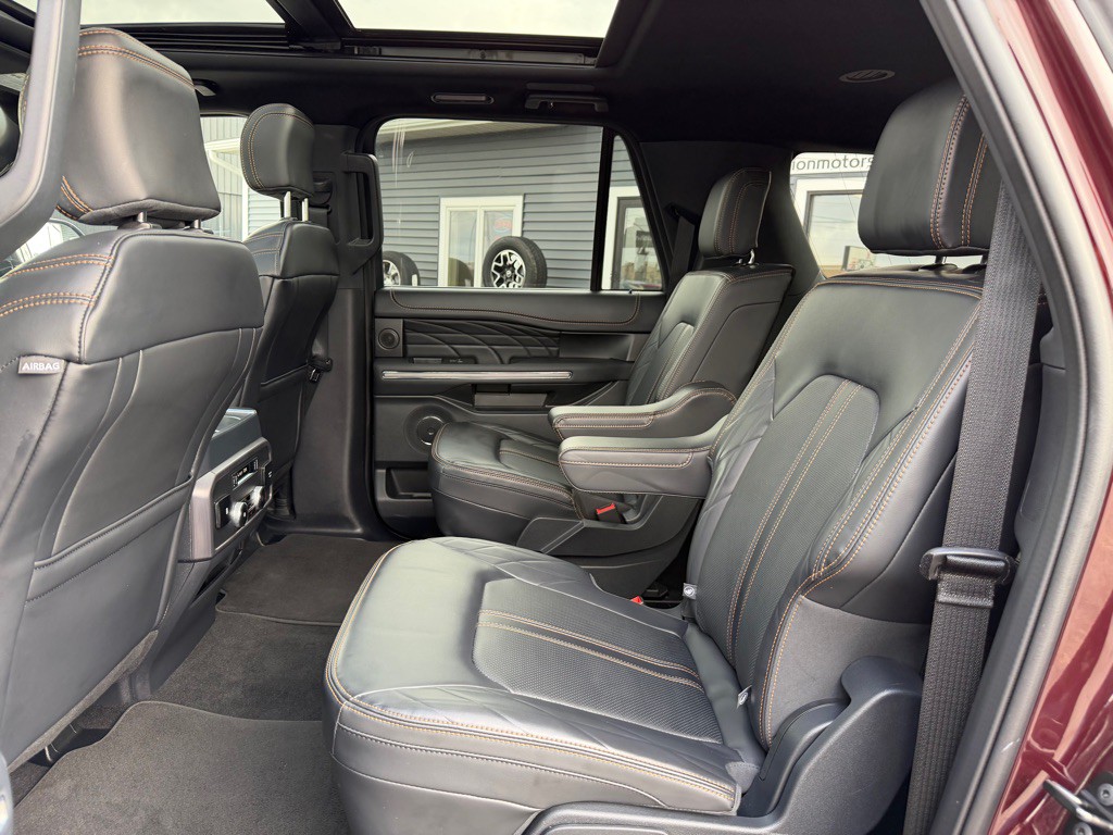 2024 Ford Expedition Image 37