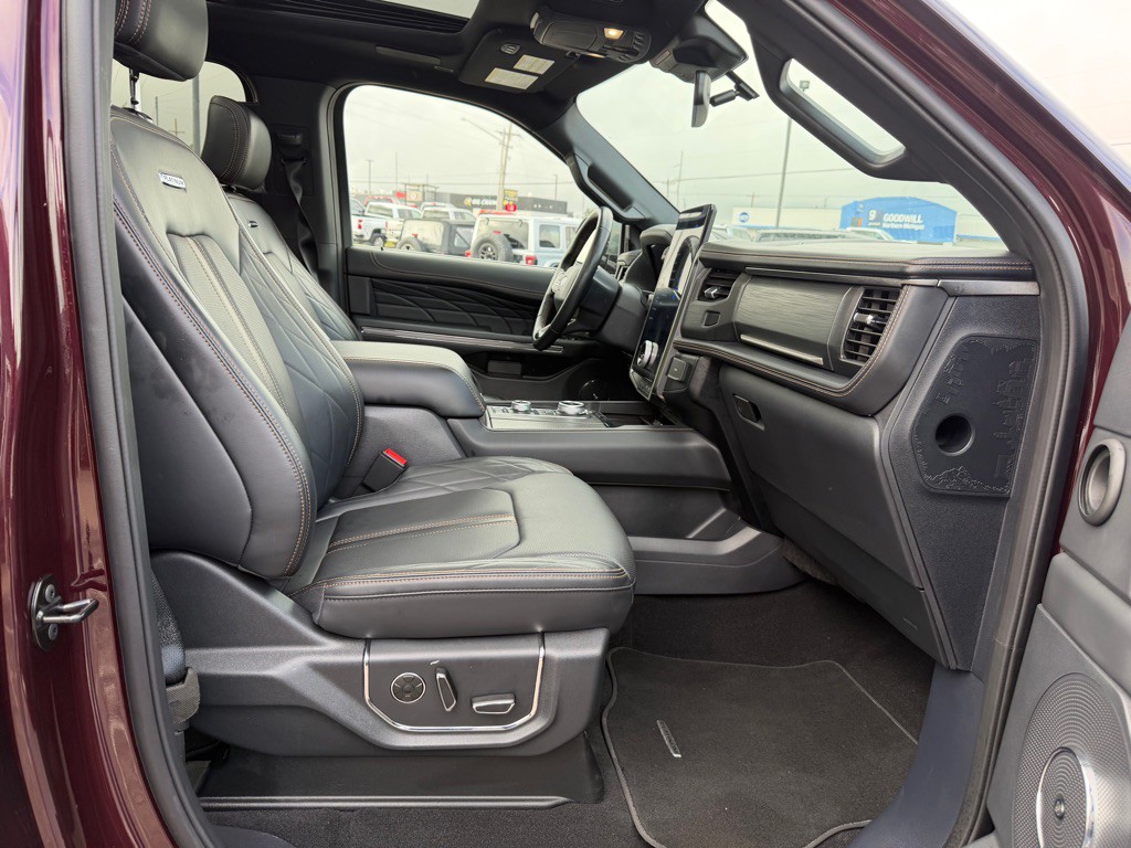 2024 Ford Expedition Image 63
