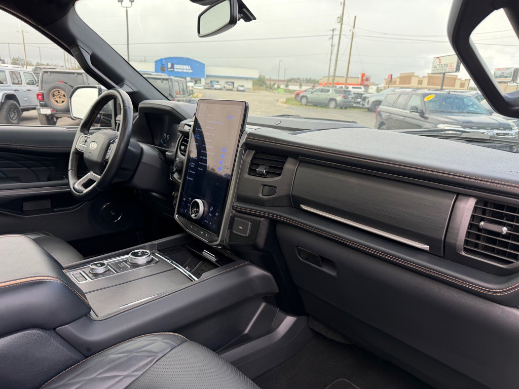 2024 Ford Expedition Image 66
