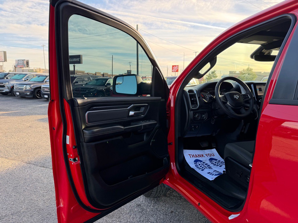 2025 RAM 1500 Image 12