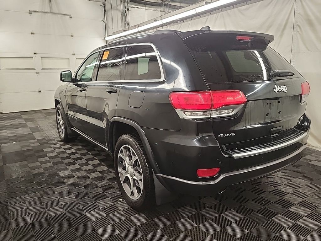 2018 Jeep Grand Cherokee Image 2