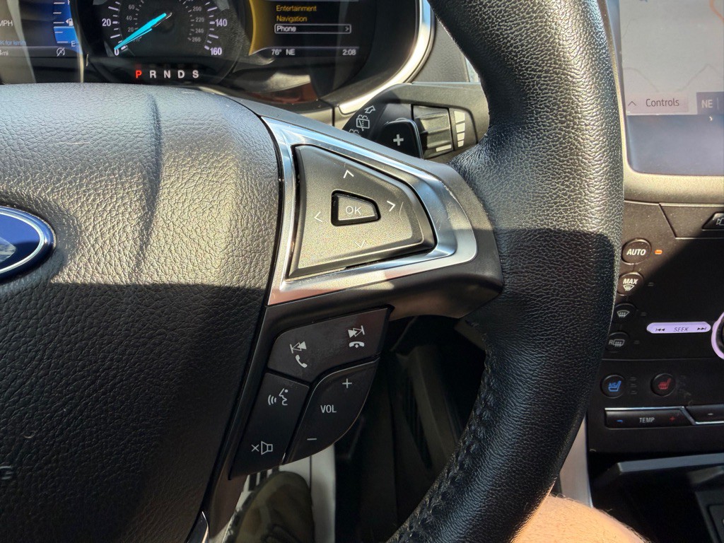 2020 Ford Edge Image 20