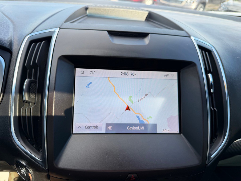 2020 Ford Edge Image 24