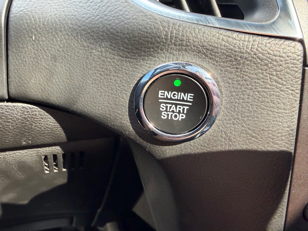 2020 Ford Edge Image 29