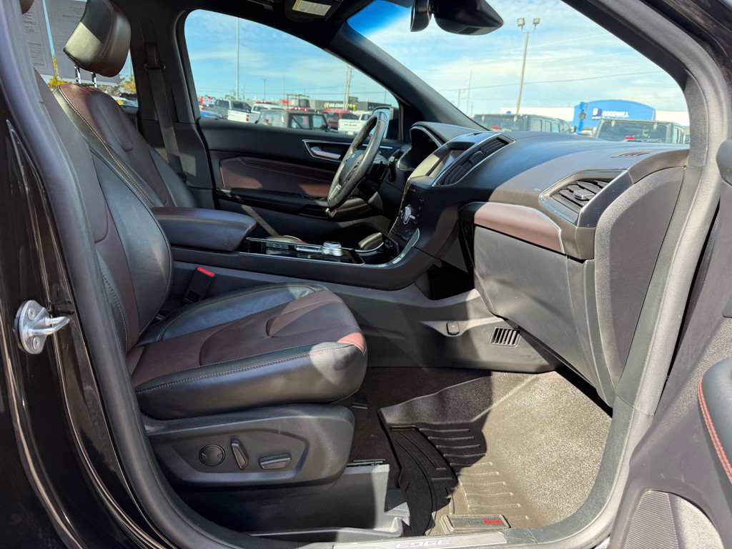 2020 Ford Edge Image 57