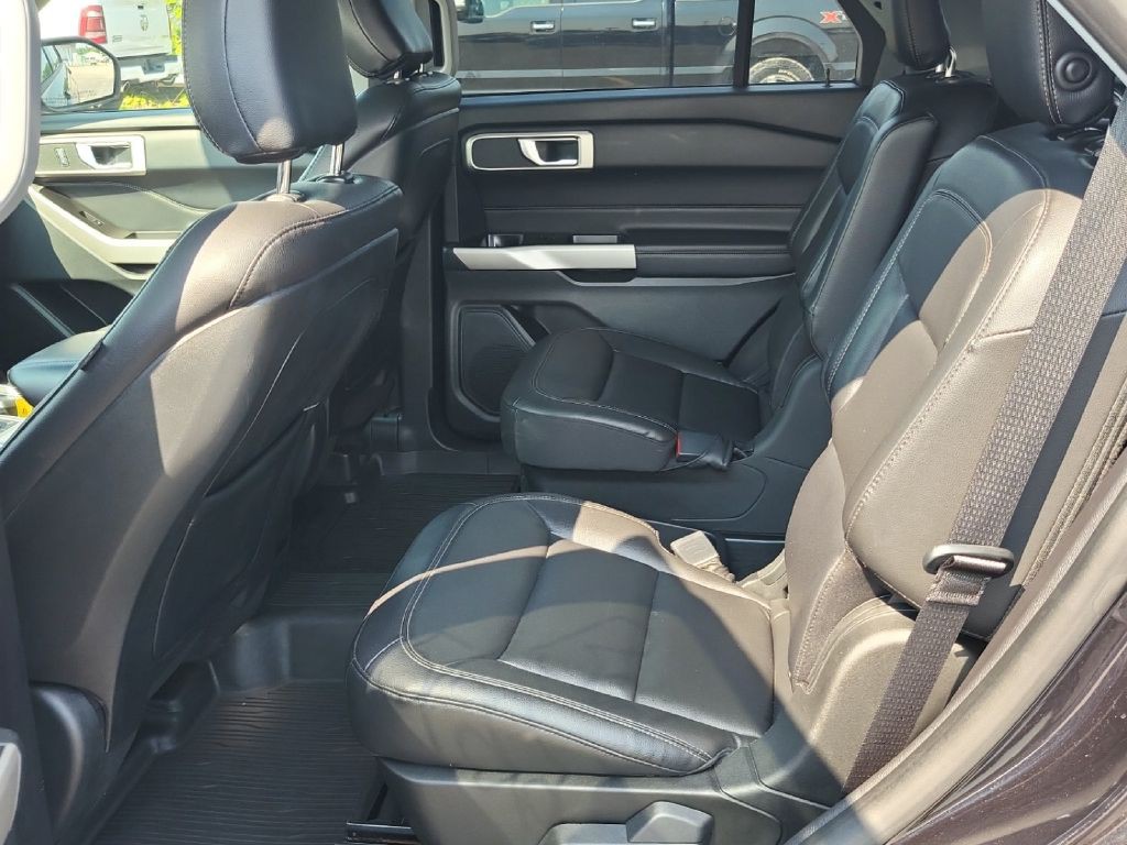 2020 Ford Explorer Image 5