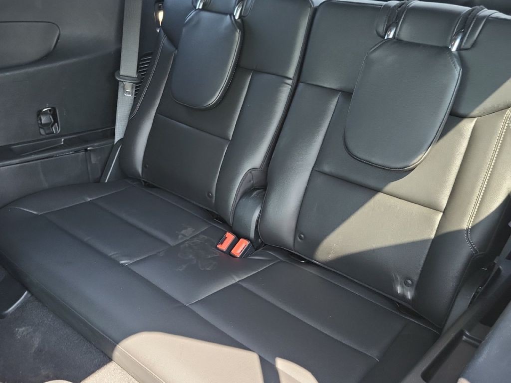 2020 Ford Explorer Image 6