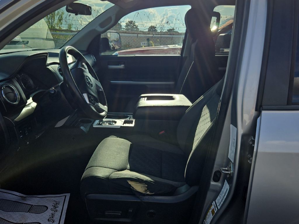 2016 Toyota Tundra Image 4