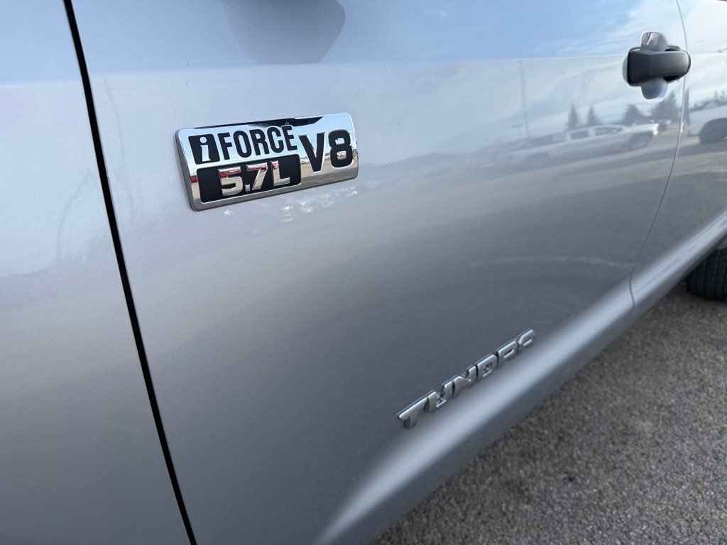 2016 Toyota Tundra Image 10