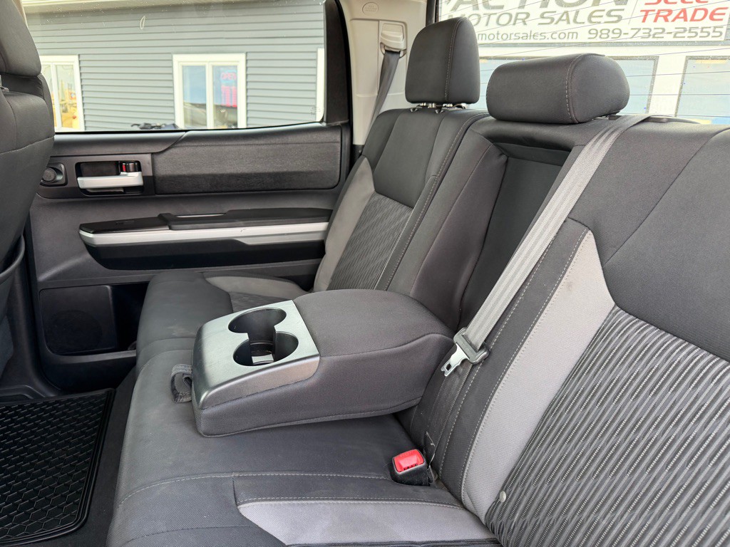 2016 Toyota Tundra Image 34