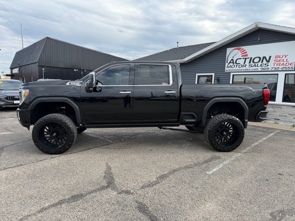 2022 GMC Sierra Image 2