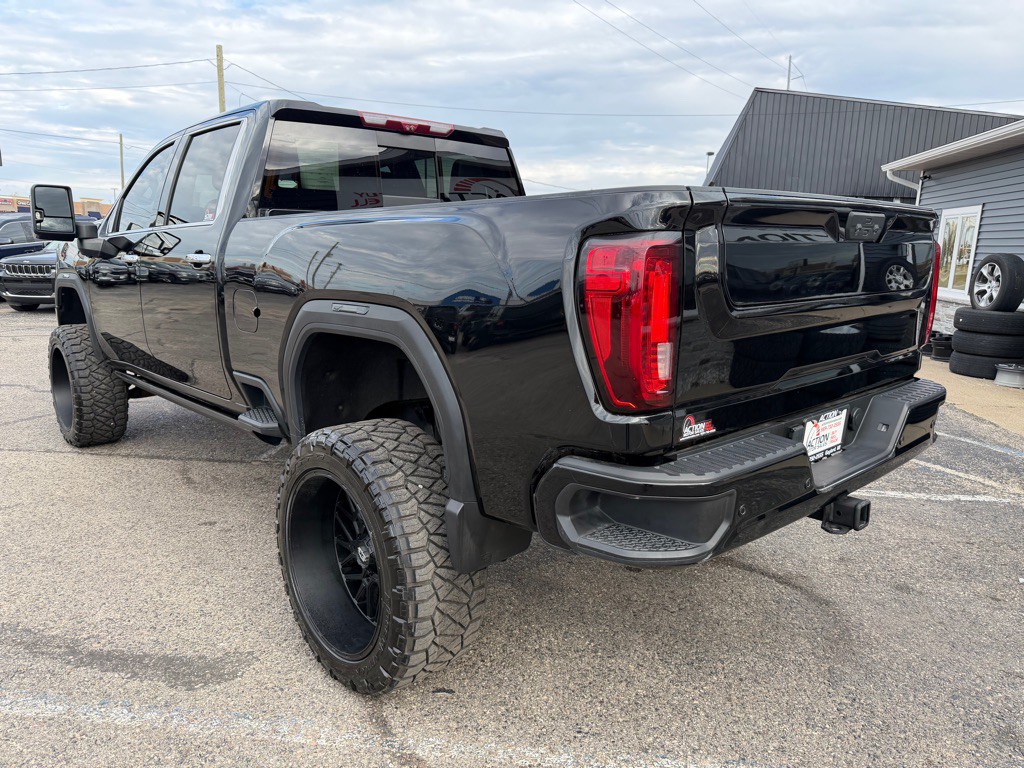 2022 GMC Sierra Image 3