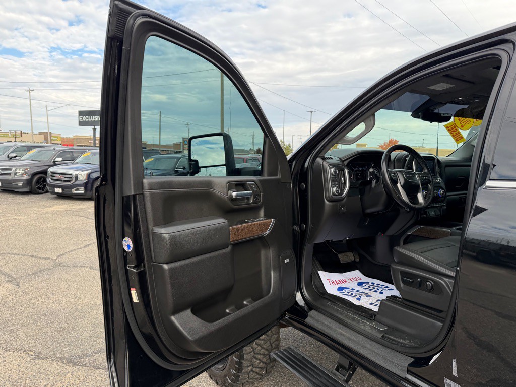 2022 GMC Sierra Image 11