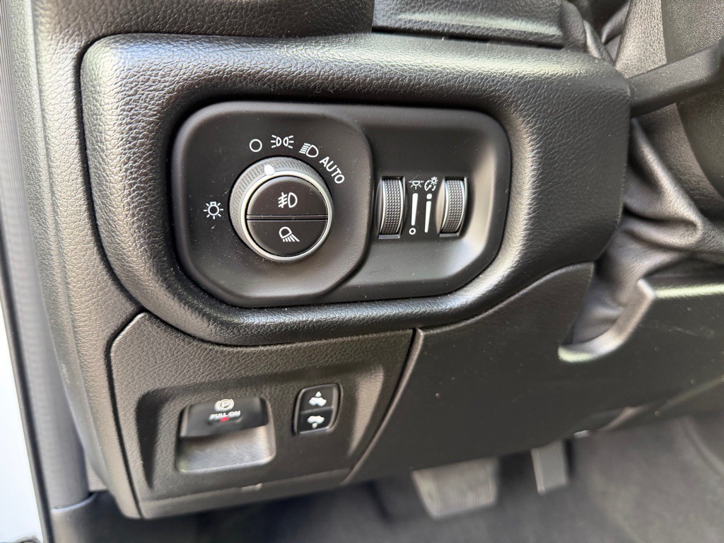 2019 RAM 1500 Image 17