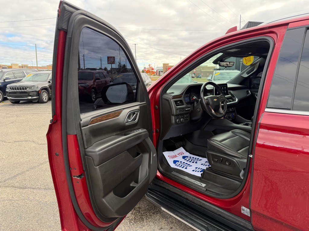 2021 Chevrolet Suburban Image 10