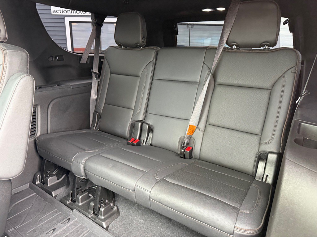 2021 Chevrolet Suburban Image 38