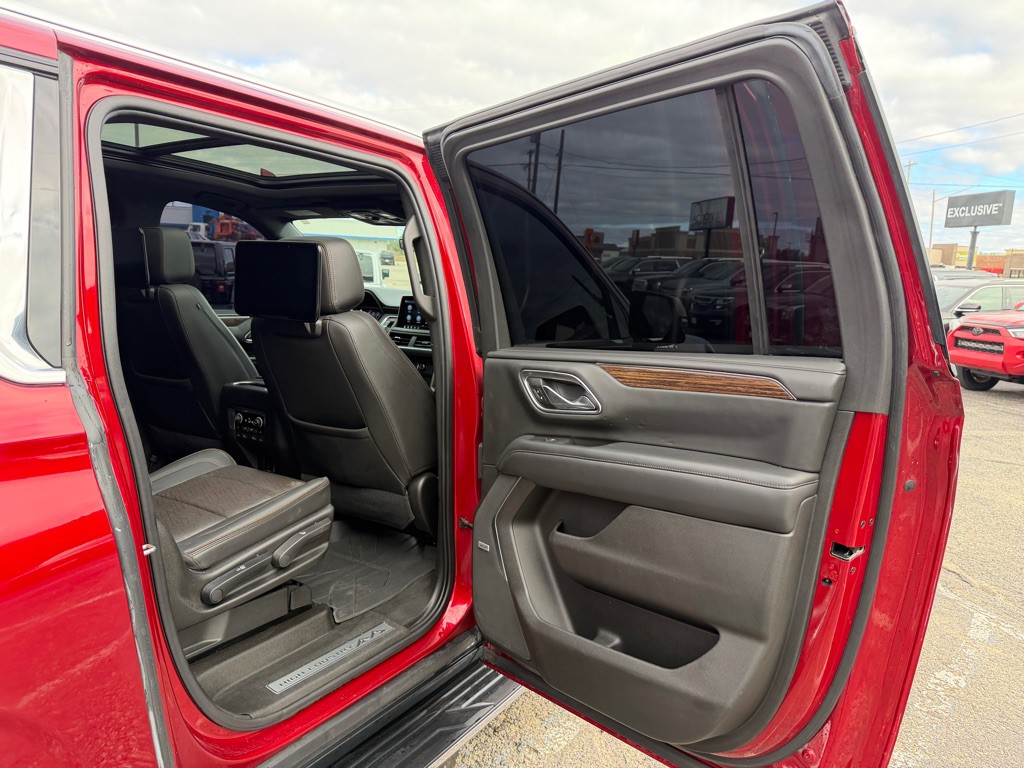 2021 Chevrolet Suburban Image 46