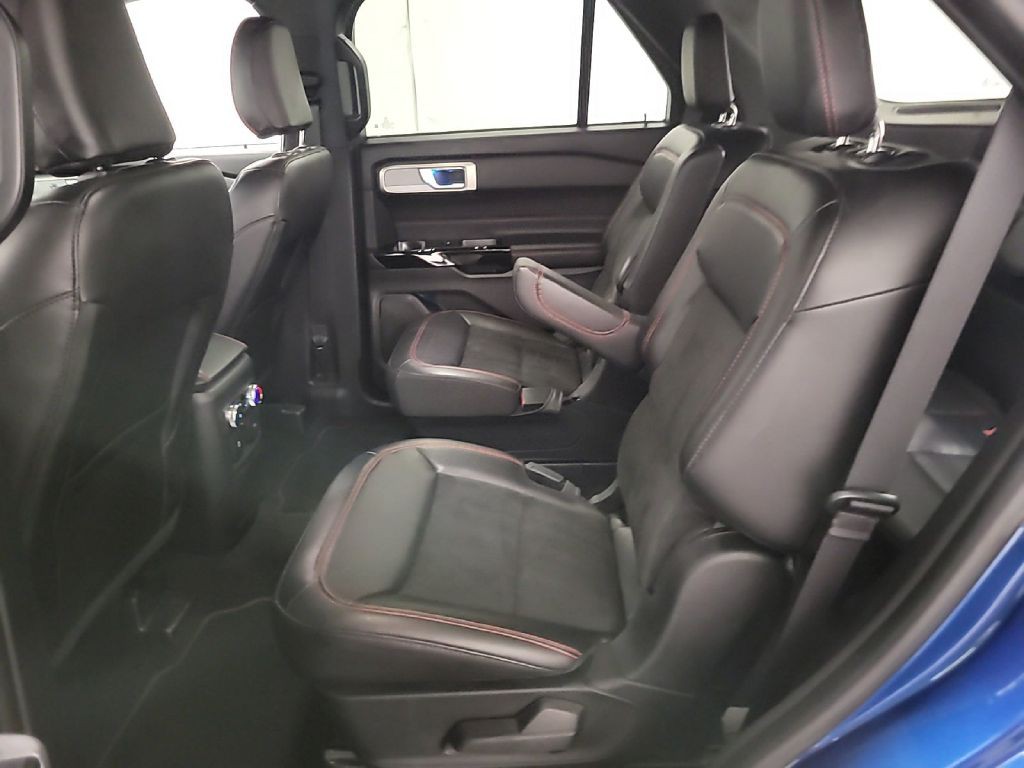 2022 Ford Explorer Image 7
