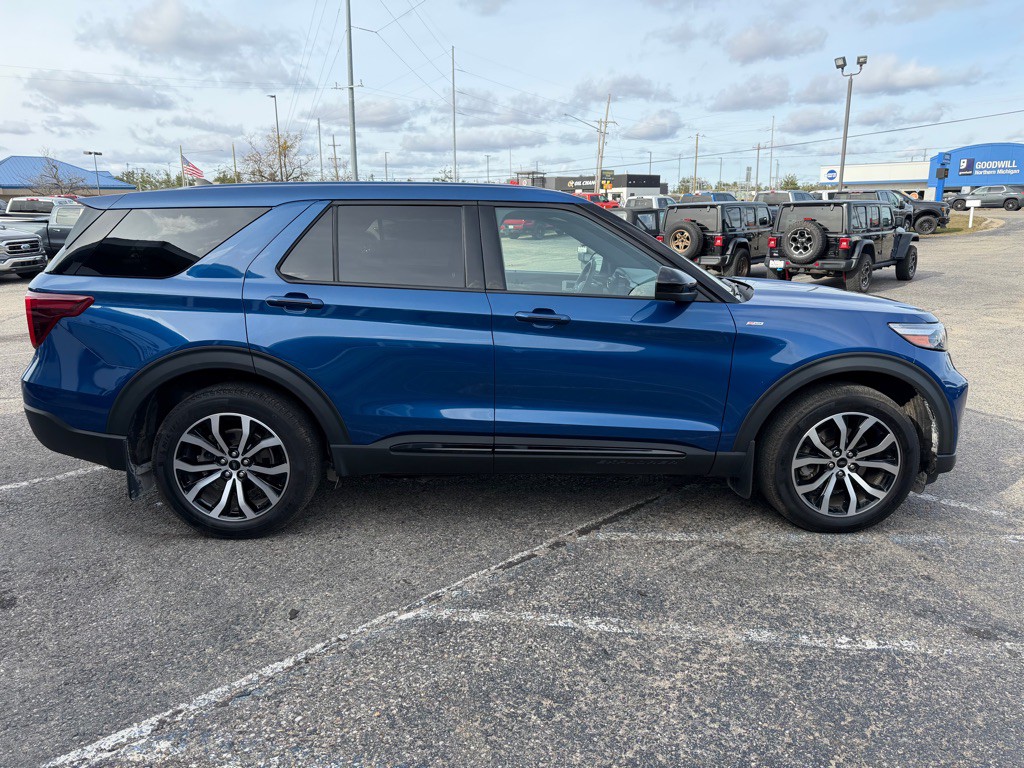 2022 Ford Explorer Image 6