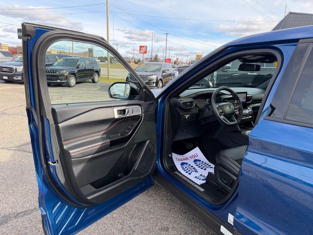 2022 Ford Explorer Image 11