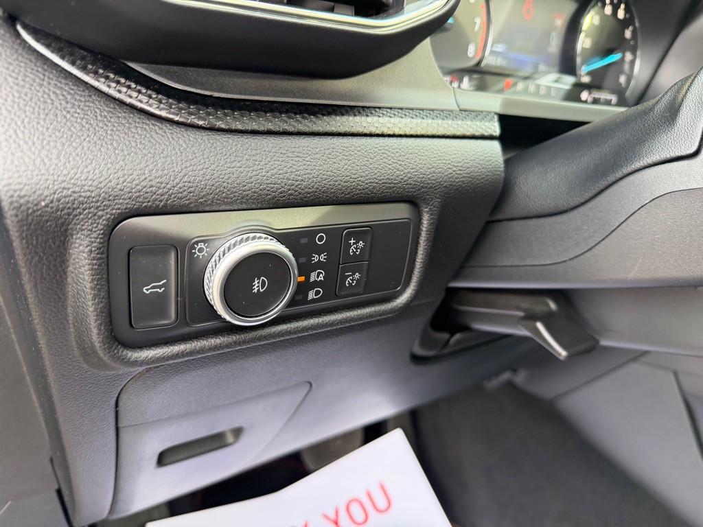 2022 Ford Explorer Image 18