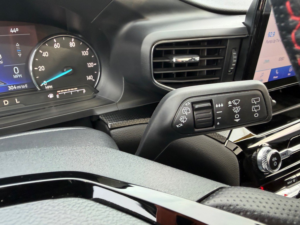 2022 Ford Explorer Image 22