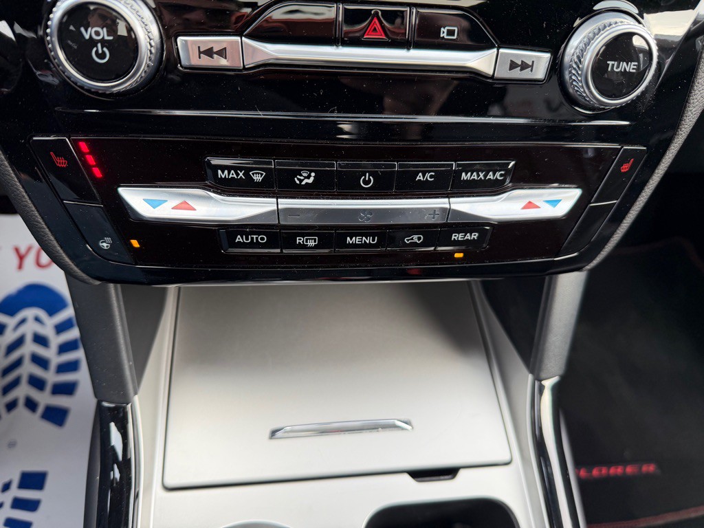 2022 Ford Explorer Image 30