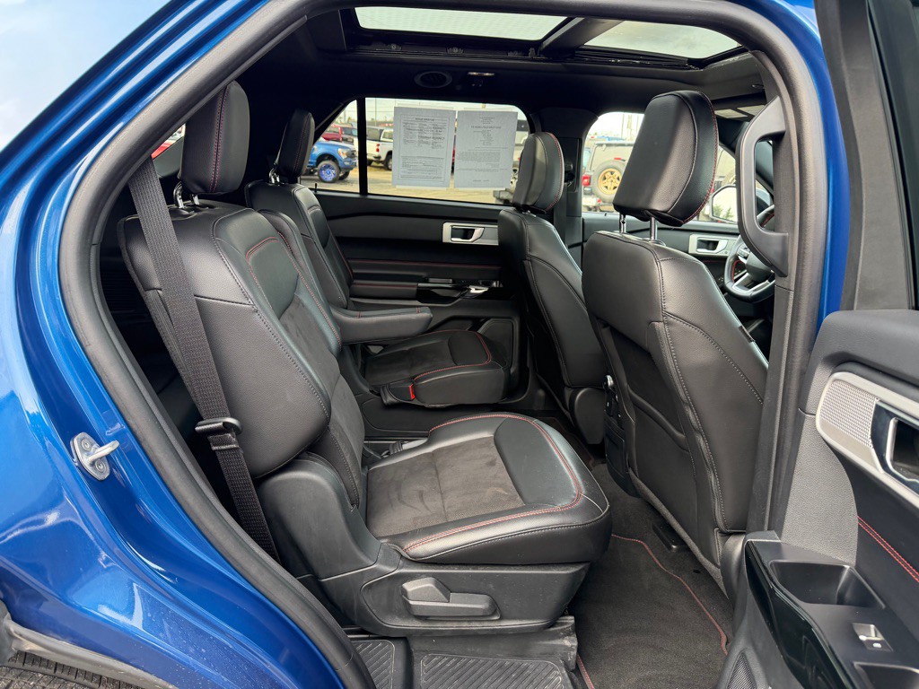 2022 Ford Explorer Image 46