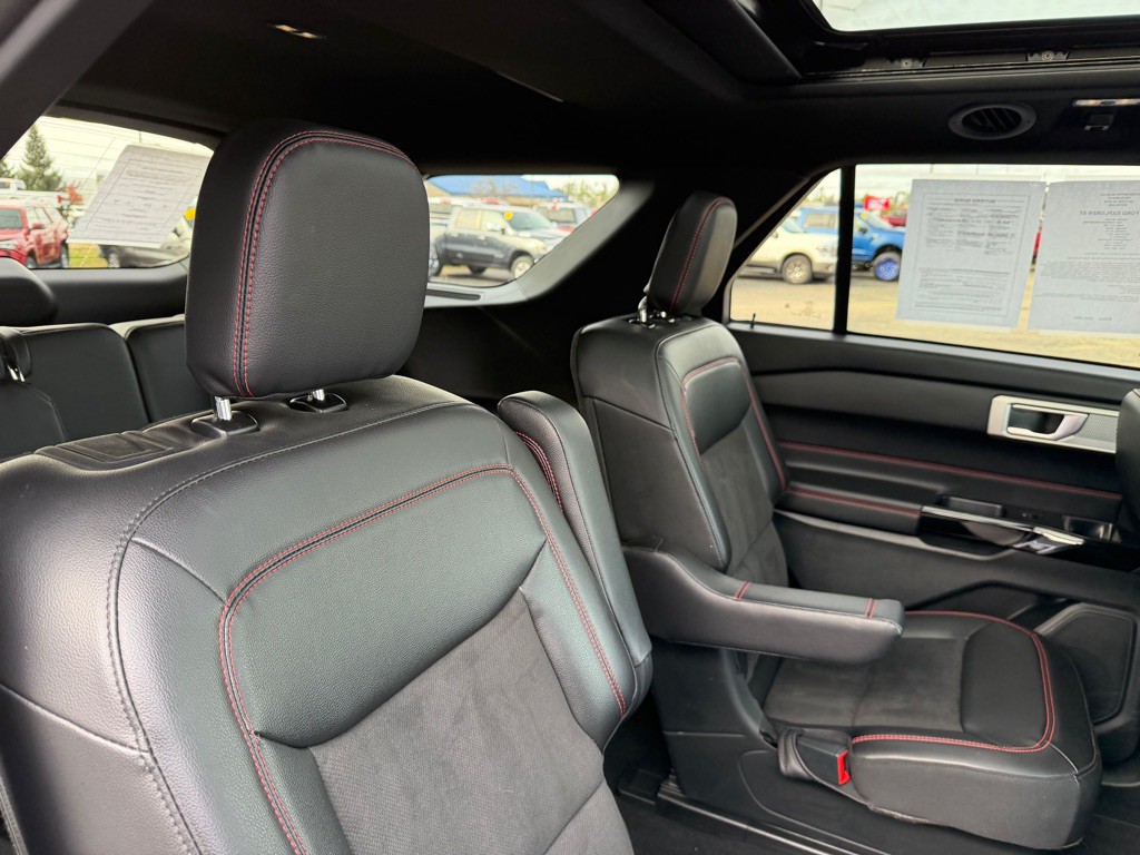 2022 Ford Explorer Image 47