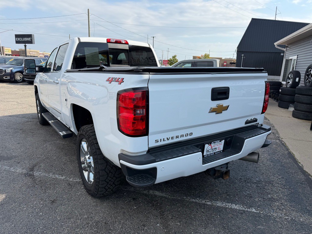 2019 Chevrolet Silverado 1500 Image 3