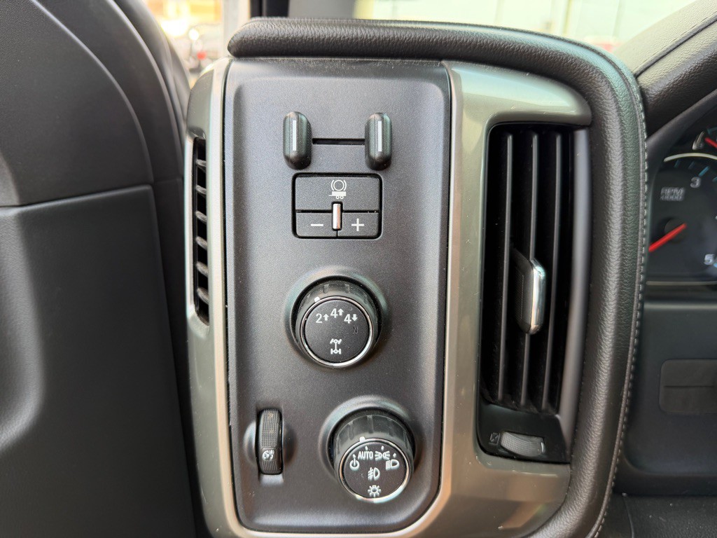 2019 Chevrolet Silverado 1500 Image 14