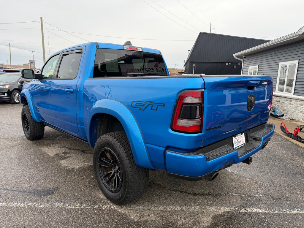 2022 RAM 1500 Image 3