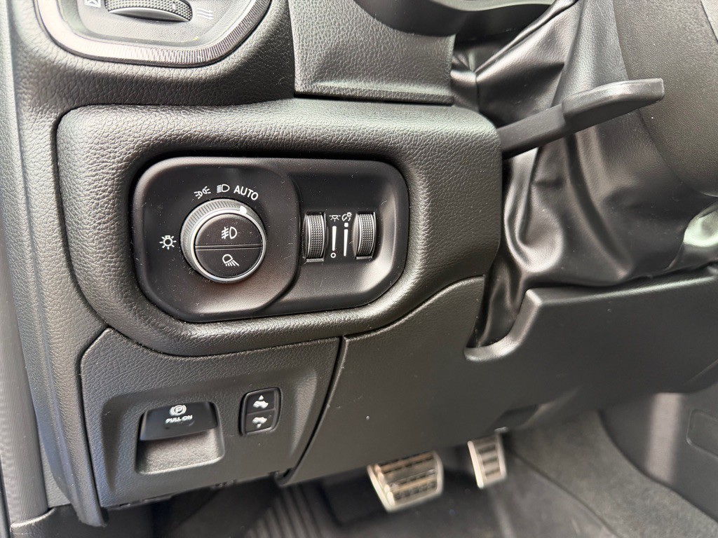 2022 RAM 1500 Image 17