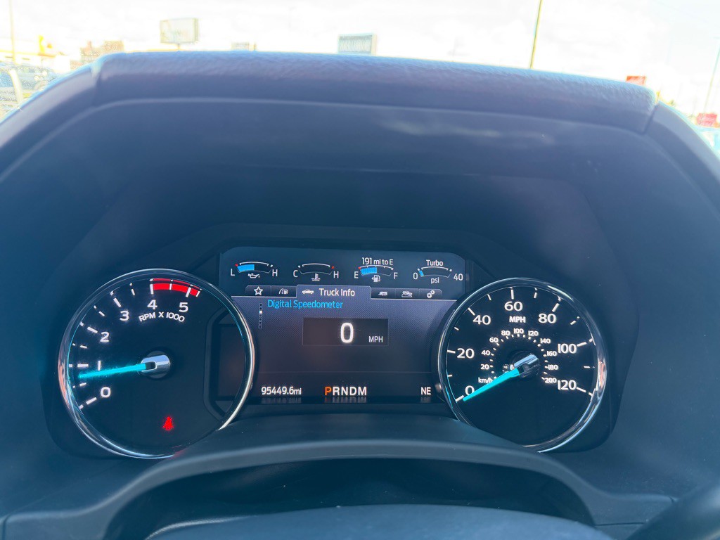 2022 Ford F-350 Image 25