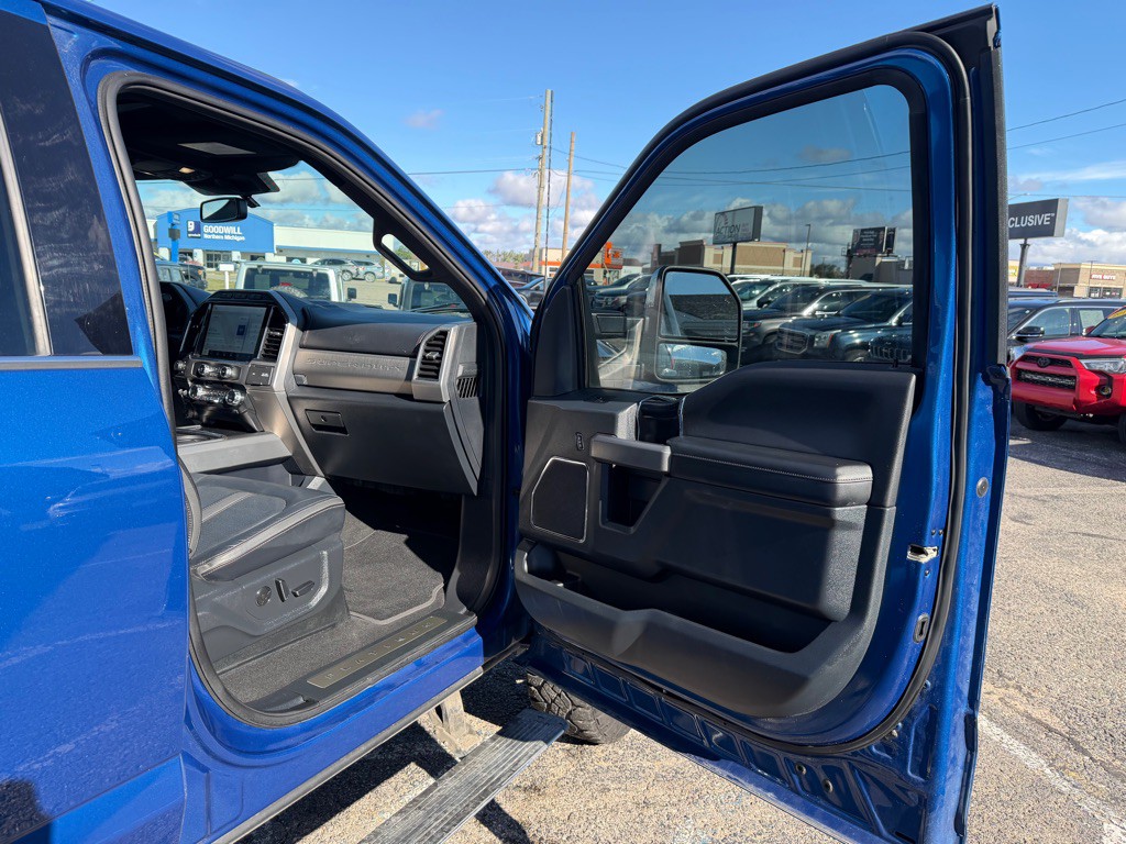 2022 Ford F-350 Image 56